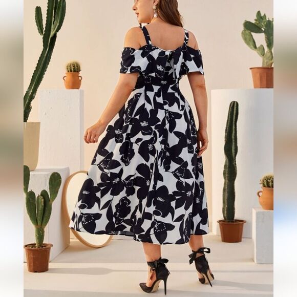 SHEIN Midi Dress - Picture 2 of 15